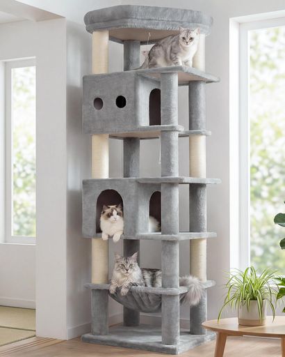 スクラッチ 【多機能キャットタワー】この自立式キャットタワーには、キャットハウス、上部展望台、ハンモック、ぬいぐるみのネズミのおもちゃ、サイザル麻の爪とぎポストが付属しています。猫ちゃんが本来の力を発揮し、リラックスしたり運動したりするのに役立ちます。厚みのあるベースが安定性を高め、転倒しにくくなっています。 【広々としたキャットハウスが2つ】キャットタワーには2つのキャットハウス(40cm x 30cm x 30cm)があり、猫ちゃんがゆったりと休むのに十分なスペースを提供します。半密閉型のデザインは、愛猫のためのプライベートな隠れ家として最適です。 【特大の展望台】猫タワーの上部には(50cm x 40cm)の特大展望台があり、猫ちゃんに広い視界と快適な休息場所を提供します。取り外し可能なクッションでお手入れも簡単です。さらに、複数の個別の横臥エリアがあり、1匹の猫の快適性を向上させ、複数の猫がいる家庭での縄張り争いを回避します。 【大きくて安定感のあるハンモック】キャットタワーのベースには、(50cm x 40cm)の特大のふかふかハンモックが付いています。