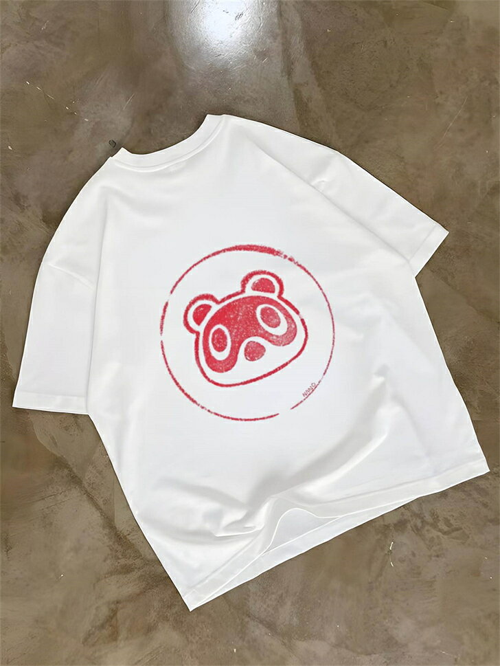商品情報素材/材質コットン100％サイズ/寸法半袖Tシャツ サイズ表 / SIZE TABLE【サイズ】Sバスト：48cm／着丈：65cm／袖丈：20cm／肩幅：47cm身長目安：155〜160cm／体重目安：90〜100【サイズ】Mバスト：50cm／着丈：67cm／袖丈：21cm／肩幅：49cm身長目安：160〜165cm／体重目安：100〜120【サイズ】Lバスト：52cm／着丈：69cm／袖丈：21cm／肩幅：51cm身長目安：165〜170cm／体重目安：120〜130【サイズ】XLバスト：54cm／着丈：71cm／袖丈：22cm／肩幅：53cm身長目安：170〜175cm／体重目安：140〜150【サイズ】2XLバスト：56cm／着丈：73cm／袖丈：22cm／肩幅：55cm身長目安：175〜180cm／体重目安：155〜170【サイズ】3XLバスト：58cm／着丈：75cm／袖丈：23cm／肩幅：57cm身長目安：約180cm／体重目安：175〜190注意事項・バスト／肩幅は平置き採寸です（単位：cm）。・手作業採寸のため、1〜2cm程度の誤差が生じる場合がございます。・体重目安は参考値です。着用感には個人差がございます。・実物を基準にご確認ください。あらかじめご了承ください。注意モニター発色の具合により色合いが異なる場合がございます。tシャツ メンズ 半袖 無地 レディース 大きいサイズ 大きめ 綿100％ 白 コットン 厚手 半袖tシャツ ティーシャツ ユナイテッドアスレ ゆったり オーバーサイズ ビッグシルエット 白t 作業着 ブランド 白Tシャツ トレーニング 筋トレ ジム バスケ アウトドア オフホワイト 白tシャツ おしゃれ スポーツ 春 夏 秋 白いtシャツ t shirt t-シャツ 送料無料 5