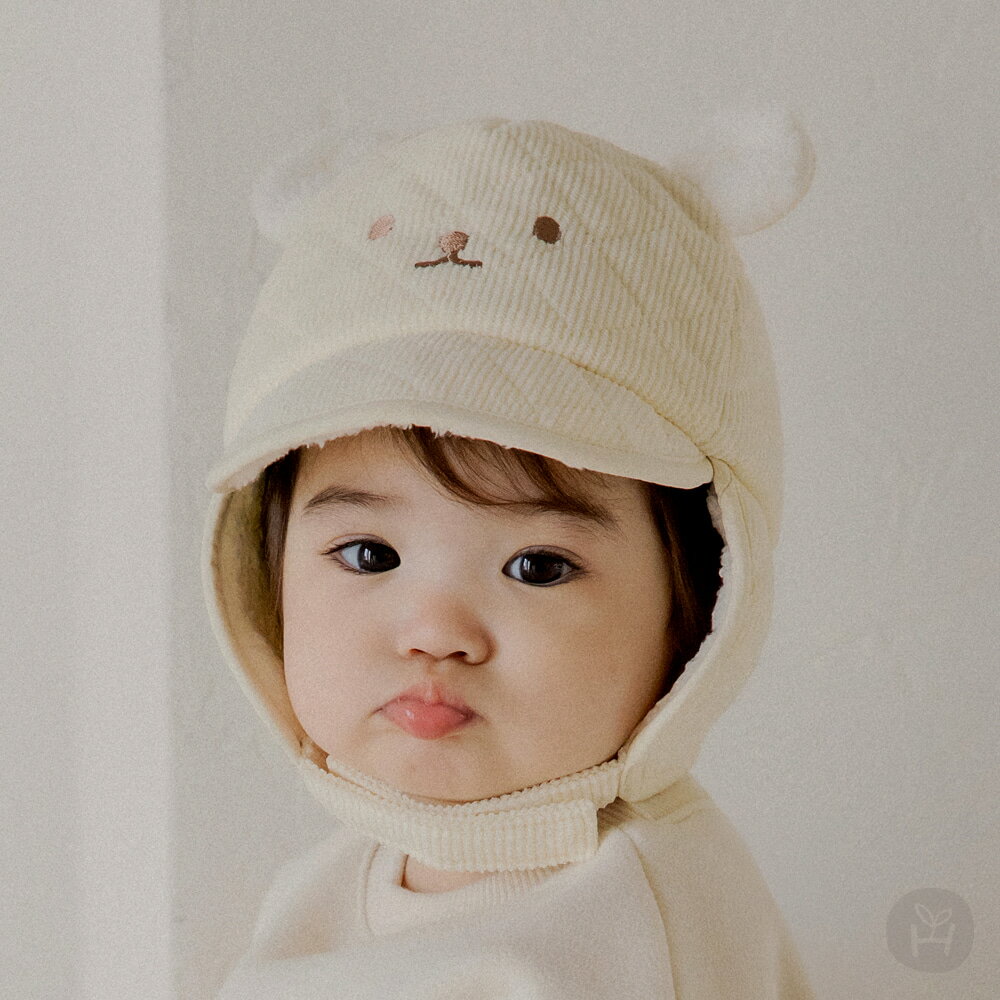 コスモ 防寒 ベビー イヤーフラップ キャップ ベビー 赤ちゃん 帽子 キャップ 防寒 暖かい ボア 耳当て クマ モチーフ ベルクロ サイズ調整 刺繍 おしゃれ 韓国子供服 キッズ おしゃれ 出産祝い 記念撮影 冬コーデ 秋服 冬服