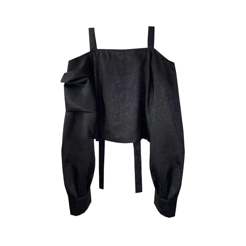 セットアップ レディース 夏 半袖 ショート丈トップス 肩出し スリット入り スカート風パンツ 脚長効果 スタイルアップ 洗練 大人カジュアル お出かけ デート 旅行 リゾート 動きやすい 着心地 抜群 ウエストマーク 紐調整 2点セット コーデいらず