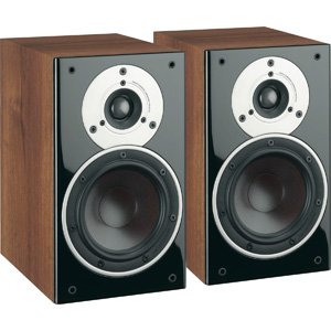 【中古】DALI スピーカーシステム ZENSOR 1 ライトウォールナット ZENSOR1【メーカー名】【メーカー型番】【ブランド名】DALI ブックシェルフスピーカー 【商品説明】DALI スピーカーシステム ZENSOR 1 ライトウォールナット ZENSOR1高級感ある光沢グロス仕上げのデザイン。ウーハーユニット、ツィーターユニット搭載の高音質モデル。高級感ある光沢グロス仕上げのデザイン。ウーハーユニット、ツィーターユニット搭載の高音質モデル。高級感ある光沢グロス仕上げのデザイン。ウーハーユニット、ツィーターユニット搭載の高音質モデル。高級感ある光沢グロス仕上げのデザイン。ウーハーユニット、ツィーターユニット搭載の高音質モデル。高級感ある光沢グロス仕上げのデザイン。ウーハーユニット、ツィーターユニット搭載の高音質モデル。中古品のため使用に伴うキズ等がございますが、問題なくご使用頂ける商品です。画像はイメージ写真ですので商品のコンディション、付属品の有無については入荷の度異なります。当店にて、動作確認・点検・アルコール等のクリーニングを施しております。中古品のため限定特典や補償等は、商品名、説明に記載があっても付属しておりません予めご了承下さい。当店では初期不良に限り、商品到着から7日間は返品を 受付けております。他モールとの併売品の為、完売の際はご連絡致しますのでご了承ください。ご注文からお届けまで1、ご注文⇒ご注文は24時間受け付けております。2、注文確認⇒ご注文後、当店から注文確認メールを送信します。3、お届けまで3〜10営業日程度とお考え下さい。4、入金確認⇒前払い決済をご選択の場合、ご入金確認後、配送手配を致します。5、出荷⇒配送準備が整い次第、出荷致します。配送業者、追跡番号等の詳細をメール送信致します。6、到着⇒出荷後、1〜3日後に商品が到着します。　※離島、北海道、九州、沖縄は遅れる場合がございます。予めご了承下さい。お電話でのお問合せは少人数で運営の為受け付けておりませんので、メールにてお問合せお願い致します。営業時間　月〜金　10:00〜17:00お客様都合によるご注文後のキャンセル・返品はお受けしておりませんのでご了承下さい。0