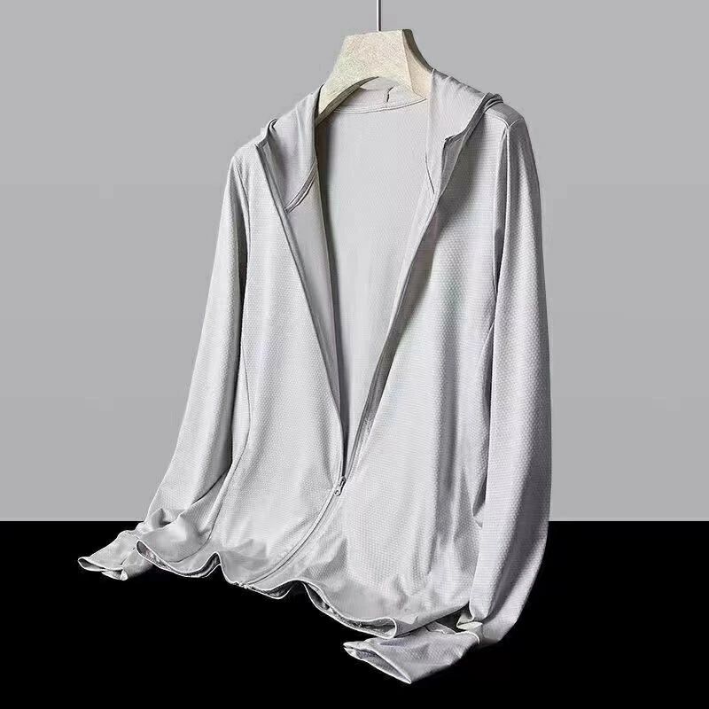 サイズ M L XL 2XL 3XL 4XL サイズについての説明 おすすめ体重：M（40〜47kg）L（47〜55kg）XL（55〜62kg）2XL（62〜70kg）3XL（70〜77kg）4XL（77〜85kg） 素材 ポリエステル 色 ホワイト グレー ブルー 備考 ●サイズ詳細等の測り方はスタッフ間で統一、徹底はしておりますが、実寸は商品によって若干の誤差(1cm〜3cm )がある場合がございますので、予めご了承ください。 ●商品の色は、撮影時の光や、お客様のモニターの色具合などにより、実際の商品と異なる場合がございます。あらかじめ、ご了承ください。 ●製品によっては、生地の特性上、洗濯時に縮む場合がございますので洗濯時はご注意下さいませ。 ▼色味の強い製品によっては他の衣類などに色移りする場合もございますので、速やかに（脱水、乾燥等）するようにお願いいたします。 ▼生地によっては摩擦や汗、雨などで濡れた時は、他の製品に移染する恐れがございますので、着用の際はご注意下さい。 ▼生地の特性上、やや匂いが強く感じられるものもございます。数日のご使用や陰干しなどで気になる匂いはほとんど感じられなくなります。サイズ M L XL 2XL 3XL 4XL サイズについての説明 おすすめ体重：M（40〜47kg）L（47〜55kg）XL（55〜62kg）2XL（62〜70kg）3XL（70〜77kg）4XL（77〜85kg） 素材 ポリエステル 色 ホワイト グレー ブルー 備考 ●サイズ詳細等の測り方はスタッフ間で統一、徹底はしておりますが、実寸は商品によって若干の誤差(1cm〜3cm )がある場合がございますので、予めご了承ください。 ●商品の色は、撮影時の光や、お客様のモニターの色具合などにより、実際の商品と異なる場合がございます。あらかじめ、ご了承ください。 ●製品によっては、生地の特性上、洗濯時に縮む場合がございますので洗濯時はご注意下さいませ。 ▼色味の強い製品によっては他の衣類などに色移りする場合もございますので、速やかに（脱水、乾燥等）するようにお願いいたします。 ▼生地によっては摩擦や汗、雨などで濡れた時は、他の製品に移染する恐れがございますので、着用の際はご注意下さい。 ▼生地の特性上、やや匂いが強く感じられるものもございます。数日のご使用や陰干しなどで気になる匂いはほとんど感じられなくなります。