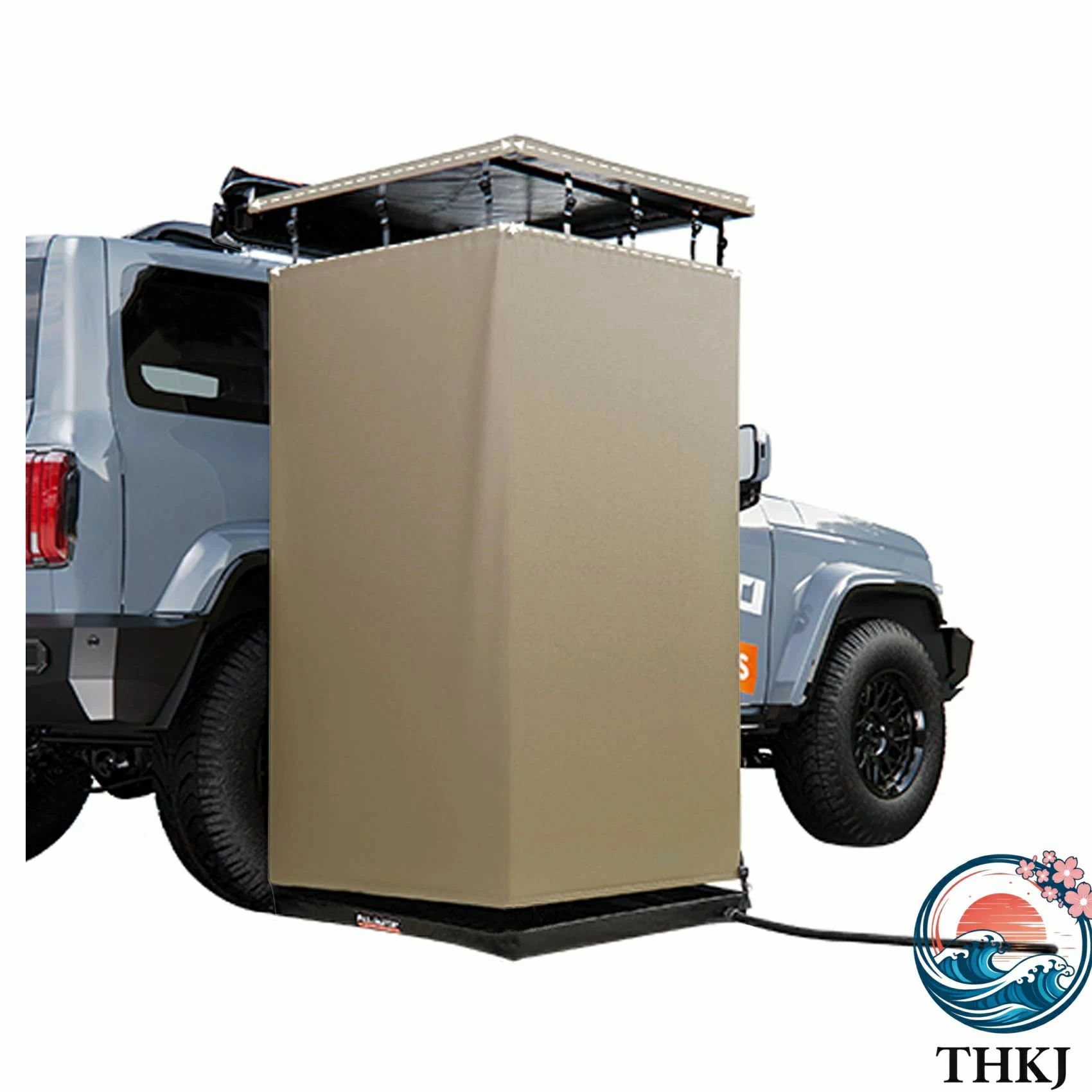カーサイドテント シャワーテント キャンプ用 車 テント 着替えテント 折りたたみ 車連結テント 透けな 防風 防水 プライバシーテント 非常用 簡易シャワールーム 設置簡単 持ち運び便利 天井、LED照明、排水管 収納袋付き? 【長距離キャンプの必需品】移動式バスルームは約110×110×170cmのプライベート空間を確保できます。 210D オックスフォード ティアストップ生地で作られており、防水性と日焼け防止コーティング、断熱性、不透明性、プライバシー保護を備えています。? 【折りたたみ収納】車側シャワーテントはアルミ合金の折りたたみ式ブラケットを採用し、車のルーフラゲッジラックに設置固定します。持ち運びが簡単で、車内のスペースを節約できます。あなたの車に取り付け可能かどうかわからない場合は、車の写真をメールで送ってください。? 【保護と利便性】取り外し可能なキャノピー、UVカット、トップのプライバシー保護を備え、プライベートな空間を確保し、トップの高さは調節可能です。オプションの折りたたみ式防水マットと排水パイプが付属しており、地面に直接足を踏み入れなくても足を清潔に保ち、乾燥や収納が簡単です。? 【人間工学に基づいたデザイン】防水 LED ライト ストリップを内蔵しており、暗い環境にも適しています。シャワーヘッドはベルクロ留めで内蔵されています。内部収納ポケットと壁面メッシュポケット付き。車の窓と連動するジッパーウィンドウを装備し、車内の衣類の取り出しも簡単。さまざまな身長に合わせて調節可能な上部と下部のストラップ。? 【高品質のハードウェア】ルーフラック、プラットフォーム、カーゴバスケットに取り付けるために必要なすべてのハードウェアを装備しています。キットの内容: コーティングされたステンレススチールの L ブラケットとバックプレート。 4 本の頑丈な地面杭。レンチ2本とボルトとナット。ブラケットはマルチホール設計を採用しており、ほとんどのルーフラックやルーフレールにフィットするように調整できます。製品名：多機能折りたたみシャワールームテント生地素材：135gsmポリエステルオックスフォード生地フレーム材質：アルミニウム合金表地：600gsm PVCメッシュクロス製品の色：ダークカーキ製品総重量: 7.75kg展開サイズ：103×103×180cm（長さ、幅、高さ）収納サイズ：112×12×12cm（長さ、幅、高さ）梱包サイズ：117×15×15cm（長さ、幅、高さ）製品の用途：屋外シャワー、緊急トイレ、屋外更衣室、風雨よけ知らせ：ユニバーサルブラケットはギフトであり、すべての荷物ラックに適合するわけではありません。従来とは異なる厚みと幅の荷物ラックに遭遇した場合は、自分で改造する必要があります。ブラケットが合わないのですが、品質の問題ではありません。お客様の車種が取り付け可能かどうかご不明な場合は、車種と写真をメールにてお送りください。品質サービス:1、 当社の製品に問題がある場合は、お気軽にお問い合わせください。2、輸送中に多少の衝撃が加わる可能性がございます。万が一不具合や破損などがございましたら、部品の再送など対応させていただきますので、お気軽にご連絡くださいませ。3、商品が多いため、発送時に説明書をお送りし忘れることがございます。万が一、説明書が届いていない場合や、商品組み立てに関してご不明点がございましたら、お手数ですがご連絡いただけますようお願い申し上げます。電子版の説明書を再送させていただきますので、どうぞご安心ください。お客様にはご理解いただきますようお願い申し上げます。お客様のご支援が、私たちの励みとなっております。カーサイドテント シャワーテント キャンプ用 車 テント 着替えテント 折りたたみ 車連結テント 透けな 防風 防水 プライバシーテント 非常用 簡易シャワールーム 設置簡単 持ち運び便利 天井、LED照明、排水管 収納袋付き? 【長距離キャンプの必需品】移動式バスルームは約110×110×170cmのプライベート空間を確保できます。 210D オックスフォード ティアストップ生地で作られており、防水性と日焼け防止コーティング、断熱性、不透明性、プライバシー保護を備えています。? 【折りたたみ収納】車側シャワーテントはアルミ合金の折りたたみ式ブラケットを採用し、車のルーフラゲッジラックに設置固定します。持ち運びが簡単で、車内のスペースを節約できます。あなたの車に取り付け可能かどうかわからない場合は、車の写真をメールで送ってください。? 【保護と利便性】取り外し可能なキャノピー、UVカット、トップのプライバシー保護を備え、プライベートな空間を確保し、トップの高さは調節可能です。オプションの折りたたみ式防水マットと排水パイプが付属しており、地面に直接足を踏み入れなくても足を清潔に保ち、乾燥や収納が簡単です。? 【人間工学に基づいたデザイン】防水 LED ライト ストリップを内蔵しており、暗い環境にも適しています。シャワーヘッドはベルクロ留めで内蔵されています。内部収納ポケットと壁面メッシュポケット付き。車の窓と連動するジッパーウィンドウを装備し、車内の衣類の取り出しも簡単。さまざまな身長に合わせて調節可能な上部と下部のストラップ。? 【高品質のハードウェア】ルーフラック、プラットフォーム、カーゴバスケットに取り付けるために必要なすべてのハードウェアを装備しています。キットの内容: コーティングされたステンレススチールの L ブラケットとバックプレート。 4 本の頑丈な地面杭。レンチ2本とボルトとナット。ブラケットはマルチホール設計を採用しており、ほとんどのルーフラックやルーフレールにフィットするように調整できます。製品名：多機能折りたたみシャワールームテント生地素材：135gsmポリエステルオックスフォード生地フレーム材質：アルミニウム合金表地：600gsm PVCメッシュクロス製品の色：ダークカーキ製品総重量: 7.75kg展開サイズ：103×103×180cm（長さ、幅、高さ）収納サイズ：112×12×12cm（長さ、幅、高さ）梱包サイズ：117×15×15cm（長さ、幅、高さ）製品の用途：屋外シャワー、緊急トイレ、屋外更衣室、風雨よけ知らせ：ユニバーサルブラケットはギフトであり、すべての荷物ラックに適合するわけではありません。従来とは異なる厚みと幅の荷物ラックに遭遇した場合は、自分で改造する必要があります。ブラケットが合わないのですが、品質の問題ではありません。お客様の車種が取り付け可能かどうかご不明な場合は、車種と写真をメールにてお送りください。品質サービス:1、 当社の製品に問題がある場合は、お気軽にお問い合わせください。2、輸送中に多少の衝撃が加わる可能性がございます。万が一不具合や破損などがございましたら、部品の再送など対応させていただきますので、お気軽にご連絡くださいませ。3、商品が多いため、発送時に説明書をお送りし忘れることがございます。万が一、説明書が届いていない場合や、商品組み立てに関してご不明点がございましたら、お手数ですがご連絡いただけますようお願い申し上げます。電子版の説明書を再送させていただきますので、どうぞご安心ください。お客様にはご理解いただきますようお願い申し上げます。お客様のご支援が、私たちの励みとなっております。