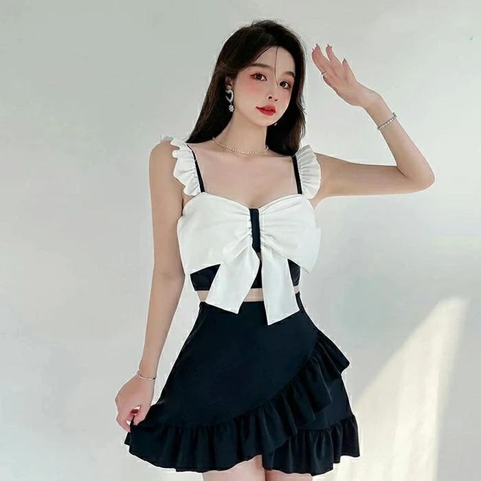 内容水着カラー展開ブラック ホワイトサイズ展開S/M/L/XL素材ポリエステル注意事項商品写真はできる限り実物の色に近づけるよう徹底しておりますが、 お使いのモニター設定、お部屋の照明等により実際の商品と色味が異なる場合がございます。画像のサイズ表をご参考ください。実物を一つ一つ採寸しておりますので、2〜3センチの誤差が出る場合がございますが、ご了承ください。キーワード水陸両用フィットネス ママ水着 学生運動 タンキニ水着 女性 スポーツウェア スポーツ リゾート みずぎ 体型カバー ラスポーツ水着 フィットネスウェア 水着 レディース フィットネス水着 セパレート 2点セット tシャツ スカート 袖なし ノースリーブ ショート丈 海 プール 日焼け対策 小胸 水泳 みずぎ 練習用 フィット内容水着カラー展開ブラック ホワイトサイズ展開S/M/L/XL素材ポリエステル注意事項商品写真はできる限り実物の色に近づけるよう徹底しておりますが、 お使いのモニター設定、お部屋の照明等により実際の商品と色味が異なる場合がございます。画像のサイズ表をご参考ください。実物を一つ一つ採寸しておりますので、2〜3センチの誤差が出る場合がございますが、ご了承ください。キーワード水陸両用フィットネス ママ水着 学生運動 タンキニ水着 女性 スポーツウェア スポーツ リゾート みずぎ 体型カバー ラスポーツ水着 フィットネスウェア 水着 レディース フィットネス水着 セパレート 2点セット tシャツ スカート 袖なし ノースリーブ ショート丈 海 プール 日焼け対策 小胸 水泳 みずぎ 練習用 フィット