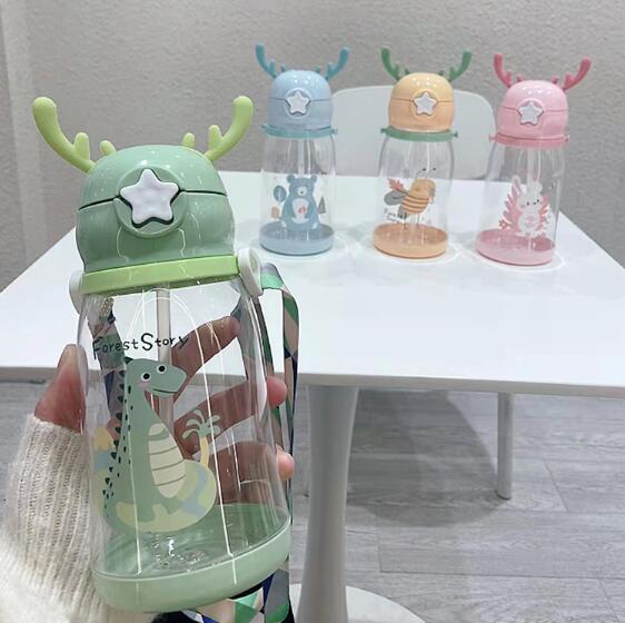 水筒 可愛い 大容量 501-600ml 子供用 女の子 学生 直飲み キッズ プレゼント ギフト 夏 通学 通勤 出かけ 常温 冷水 ピクニック 押し式ボタン容量：501-600ml素材：PC産地：中国水筒 可愛い 大容量 501-600ml 子供用 女の子 学生 直飲み キッズ プレゼント ギフト 夏 通学 通勤 出かけ 常温 冷水 ピクニック 押し式ボタン容量：501-600ml素材：PC産地：中国