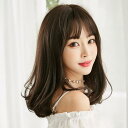 ウィッグ フルウィッグ セミロング 巻き毛 パーマウィッグ ぱっつん前髪 ロリータ 前髪あり ハロウィン 原宿風 韓国風 かつら コスプレ 可愛い コスチューム 仮装 大人用 普段使い 文化祭 イベント 学園祭 演劇 舞台 学芸会 dp276x1x1x1