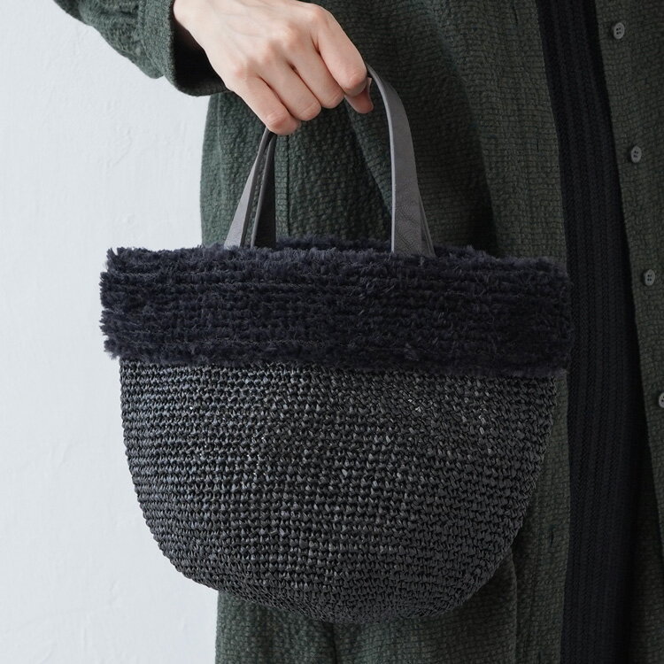 【12/19〜12/26限定！エントリーで最大P10倍】編み物キット #17-7 ファー付きかごバッグ ブラック 編み物 毛糸 セット キット かごバッグ かわいい 秋冬 冬 イトヘンラボ 原ウール