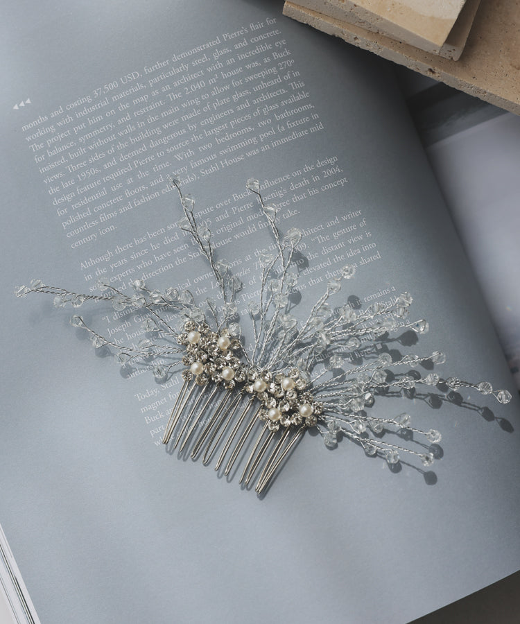 キラキラビジューヘアコーム 髪飾り ヘアアクセサリー アクセサリー パール ビジュー アップスタイル ..