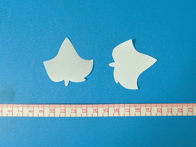 【アートフラワー材料】抜弁アイビーリーフ（中）サテン100枚