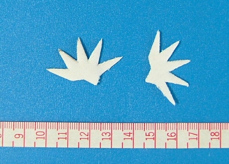 【アートフラワー材料】抜弁花ガクNo10（ビロード）TM269 100枚