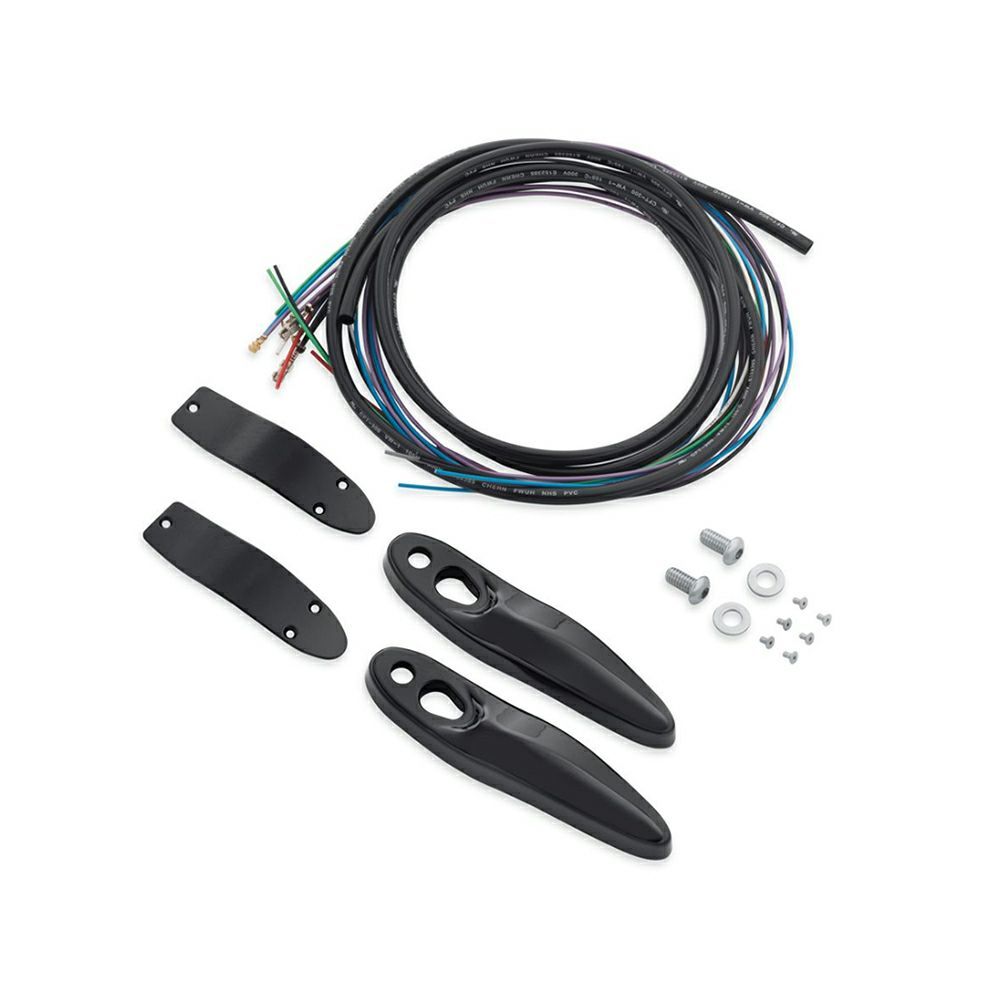 【67800830】ハーレー純正　リアターンシグナル／ライセンスプレートリロケーションキットRear Turn SignalLicense Plate Relocation Kit - Black／M8ソフテイル