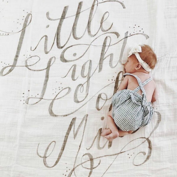Coveted Things オーガニックコットン モスリンスワドルScarf Little Light | 敏感肌 オーガニック コットン ブランケット ガーゼ ケット 赤ちゃん 子供 ベビー おくるみ スワドル ベビーガーゼ コットンガーゼ 出産祝い お返し ベイビー アフガン コベテッド シングス
