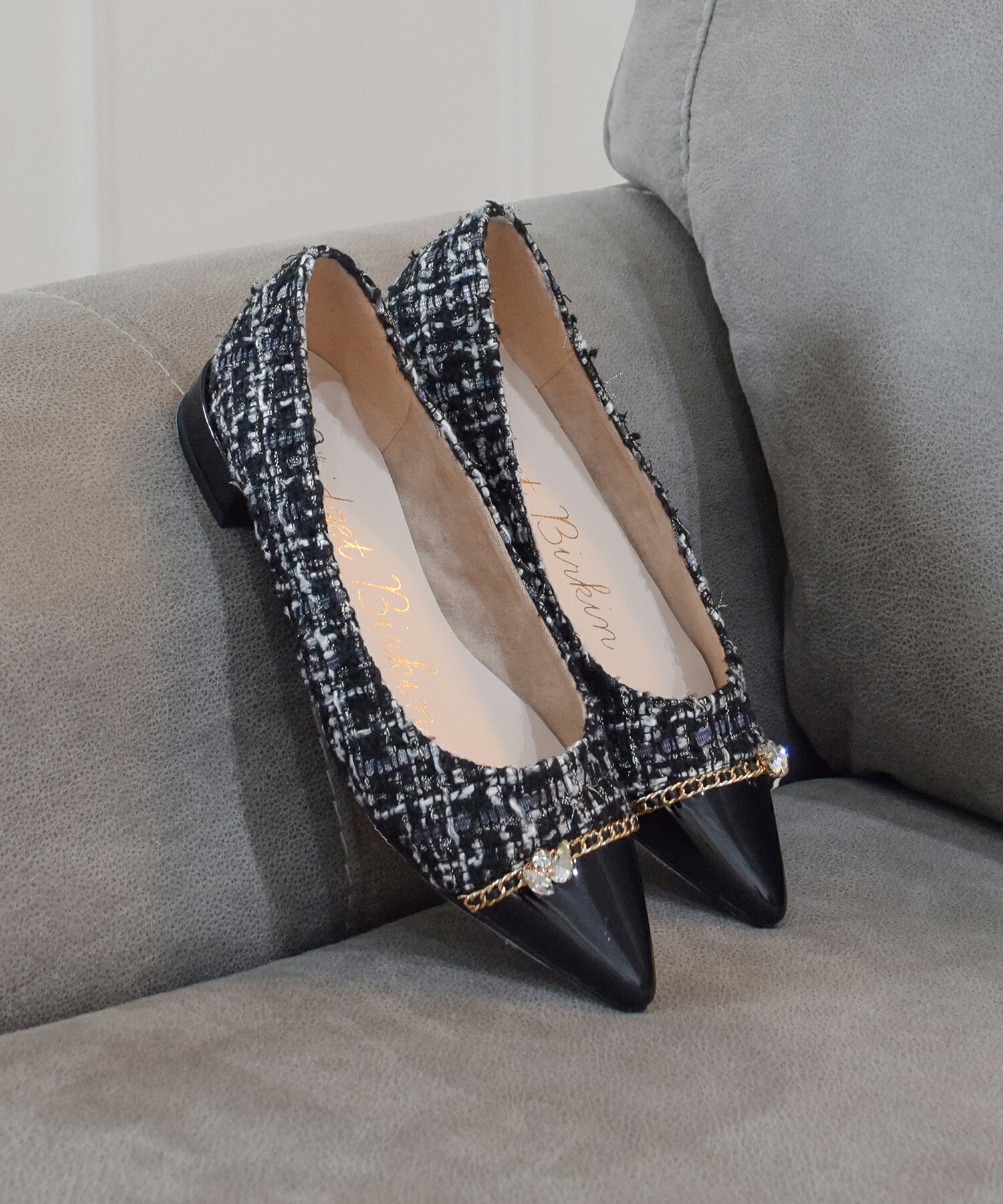 Bridget Birkin ゴールドチェーンポインテッドフラットパンプス