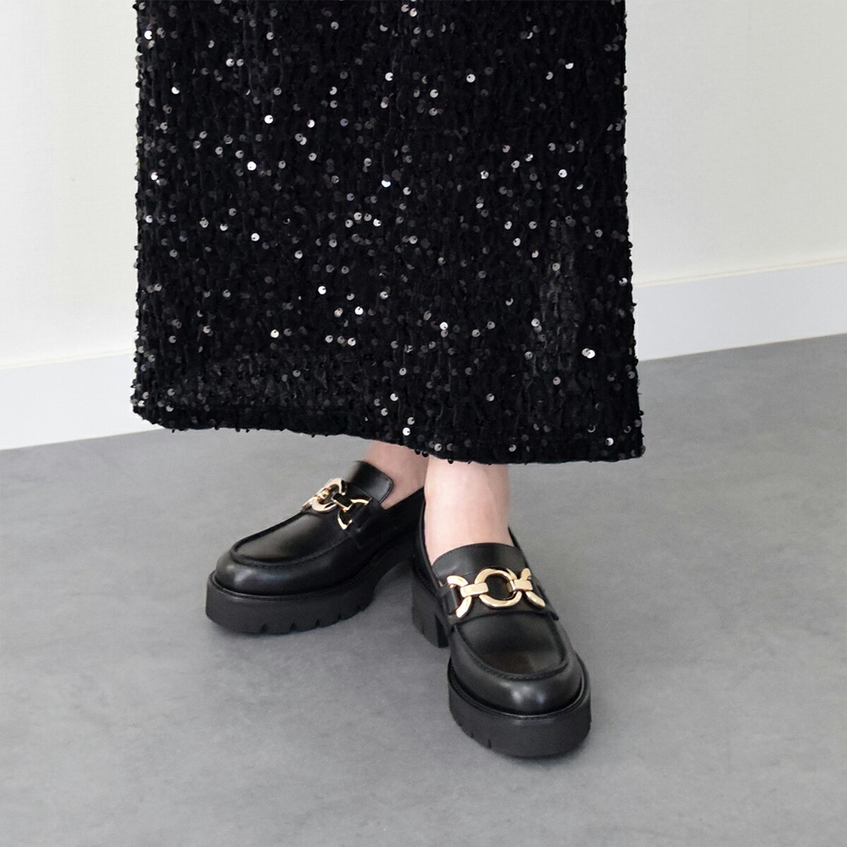 PASCUCCI チェーンビットタンクソールローファー