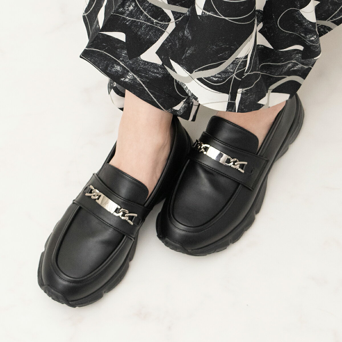 PARADIS COULEUR メタルチェーンローファースニーカー