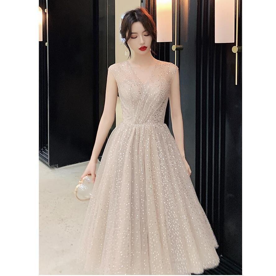 使用シーン等：結婚式 披露宴 二次会 謝恩会 演奏会 発表会 お食事会 同窓会 女子会 パーティー お呼ばれ 婚活 卒業式 パーティー 顔合わせ 親族 成人式素材：ポリエステル　伸縮性：なし　デザイン：ファスナーカラー：写真通り※お客様ご使用のPC環境により商品画像のカラーが多少異なる場合があります。仕入時期により多少デザインなど異なる場合があります。ご了承ください。サイズ(cm)：S バスト80CM　 ウェスト63CM M バスト85CM　 ウェスト68CM L バスト88CM　 ウェスト72CM XL バスト90CM　 ウェスト74CM 2XLバスト93CM　 ウェスト78CM 3XLバスト96CM　 ウェスト80CM※サイズは人の手によって測っているため、1-3cmの誤差がある場合がございます。予めご了承下さいませ。　　