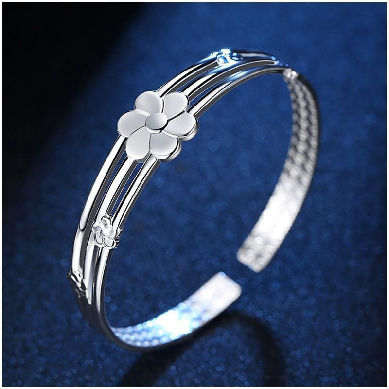 ブレスレット 腕輪 バックオープン シルバーカラー 梅の花 フラワー 花 細身 シンプル かわいい おしゃ..