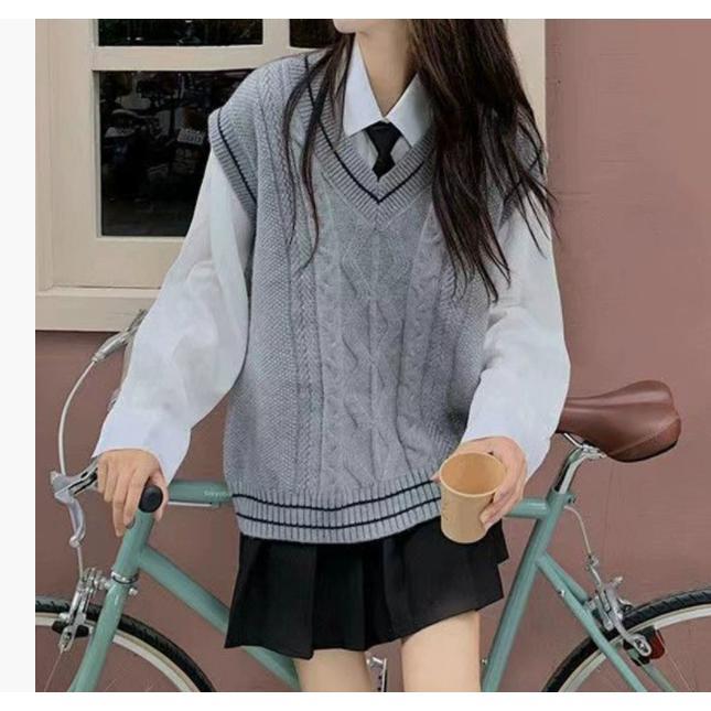 樂天商城 - スクールベスト 女子 学生服 スクール Vネック 重ね着 大きいサイズ 体型カバー シンプル 通学 春 秋 ゆっとり 高校生 中学生 ニット 可愛い