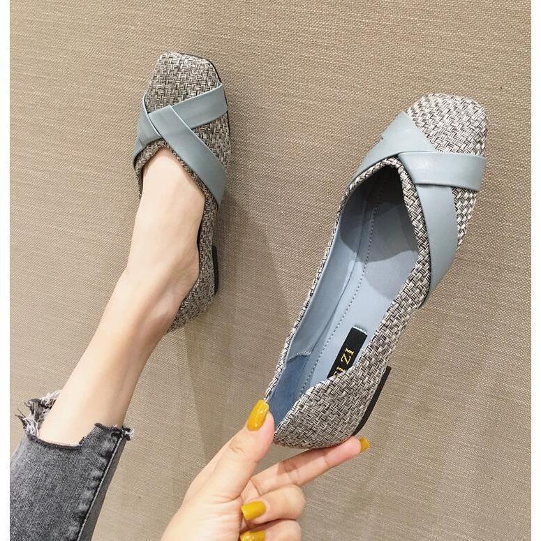 乐天商城 - パンプス　ぺたんこ スクエアトゥ 痛くない 歩きやすい 走れる 楽レディース Vカット フラットヒール ローヒール カジュアルシューズ フラットシューズ ぺた