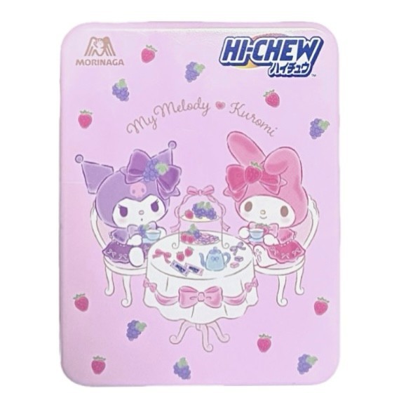 □マイメロディとクロミちゃんのかわいい缶にストロベリー味とグレープ味の個包装のハイチュウが入っています。□缶の裏面や個包装のデザインも注目してみてください。□食べ終わった缶は、インテリアや小物入れとしてお使いいただけます。■ストロベリー味アレルギー物質：乳、ゼラチン■グレープ味アレルギー物質：りんご、ゼラチン■保存方法：直射日光、高温、多湿を避けて保存してください。■粘着性が強い製品のため、歯科治療剤がとれる場合がありますのでご注意ください。