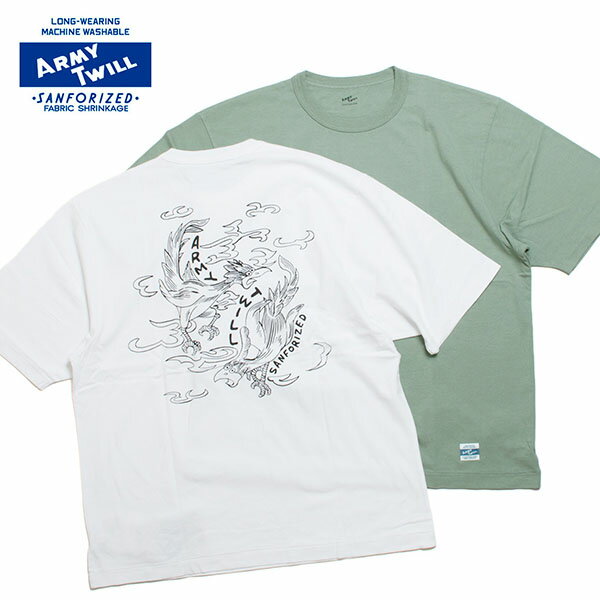 製品仕様 商品名 ARMY TWILL / OE JERSEY SOUVENIR PRINT TEE AM-2313005 サイズ／寸法 M：着丈70cm 肩幅53cm 身幅60cm 袖丈27.5cm L：着丈71cm 肩幅56cm 身幅62cm 袖丈28.5cm ※こちらの数値はあくまで目安となりますので、実際の商品とでは多少の誤差が生じる場合があります。 素材／材質 100% Cotton アイテム一覧 ARMY TWILL ご注意事項 モニターの発色の具合によって実際のものと色が異なる場合がございます。ご了承ください。 商品説明 ARMY TWILLは1940年代にアメリカで誕生。 ミリタリーウエアがファッションとして普及し始めた当時、その先駆けのストアブランドとしてスタートした。 その後時を経てブランドは終了し、現在ではヴィンテージマーケットでもなかなか目にすることが出来ない希少なヴィンテージウェアとなっている。 2020年、MULBERRY Co.,Ltd.により、過去の普遍的なコンセプトに現代的な解釈を加えたリプロダクトレーベルとして”ARMY TWILL SANFORIZED”をスタート。 アメリカやヨーロッパ諸国の様々なヴィンテージウエアのデザインやディティールをモチーフとし、オリジナルで製作する生地や独自のシルエットで現代的に昇華。 ヘリテージとモダニティを融合し、未来のヴィンテージを目指した新たなコレクションを展開する。 70年代のスーベニア（お土産）カルチャーをイメージソースにしたハンドクラフト感のあるグラフィックTee。 素材はオープンエンドの糸で編み上げた天竺を使用しています。 オープンエンドの粗さと製品染で仕上げた奥行きのある色が存在感を放つ素材です。 アーミーツイルらしく全体的にゆったりとしたシルエットになります。 着用モデル：168cm/68kg/Mサイズ メーカー希望小売価格はメーカーサイトに基づいて掲載していますARMY TWILL / OE JERSEY SOUVENIR PRINT TEE AM-2313005 商品説明 ARMY TWILLは1940年代にアメリカで誕生。 ミリタリーウエアがファッションとして普及し始めた当時、その先駆けのストアブランドとしてスタートした。 その後時を経てブランドは終了し、現在ではヴィンテージマーケットでもなかなか目にすることが出来ない希少なヴィンテージウェアとなっている。 2020年、MULBERRY Co.,Ltd.により、過去の普遍的なコンセプトに現代的な解釈を加えたリプロダクトレーベルとして”ARMY TWILL SANFORIZED”をスタート。 アメリカやヨーロッパ諸国の様々なヴィンテージウエアのデザインやディティールをモチーフとし、オリジナルで製作する生地や独自のシルエットで現代的に昇華。 ヘリテージとモダニティを融合し、未来のヴィンテージを目指した新たなコレクションを展開する。 70年代のスーベニア（お土産）カルチャーをイメージソースにしたハンドクラフト感のあるグラフィックTee。 素材はオープンエンドの糸で編み上げた天竺を使用しています。 オープンエンドの粗さと製品染で仕上げた奥行きのある色が存在感を放つ素材です。 アーミーツイルらしく全体的にゆったりとしたシルエットになります。 着用モデル：168cm/68kg/Mサイズ 素材 100% Cotton アイテム一覧 ARMY TWILL サイズ 着丈 肩幅 身幅 袖丈 M 70cm 53cm 60cm 27.5cm L 71cm 56cm 62cm 28.5cm ※こちらの数値はあくまで目安となりますので、実際の商品とでは多少の誤差が生じる場合があります。