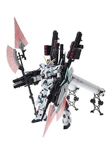 ◆商品名：BANDAI SPIRITS(バンダイ スピリッツ) MG 機動戦士ガンダムUC フルアーマーユニコーンガンダム Ver.Ka 1/100スケール 色分け済みプラモデル 組み立てる必要がある (C)創通・サンライズ 梱包サイズ: 14.0×39.0×31.0(cm) 対象性別: unisex 商品紹介 小説版｢機動戦士ガンダムUC｣の終盤に登場したユニコーンガンダムのフルアーマーがMGで登場!作者の福井氏、メカデザイナーのカトキ氏の協力により新武装｢ハイパー・ビーム・ジャベリン｣が付属!サイコフレーム部の露出など、多数のギミックを搭載!その他にもビームライフル、バズーカ、ハンドグレネードなど多数の種類の武器が付属!シールドは左右の腕のほか、背部にも装備で合計3枚付属!背部の巨大なスラスターを支えるためのスタンドも付属!重武装でもしっかりディスプレイ!【付属品】ビームライフル×2、ビームサーベル×2、バズーカ×2、ハンドグレネード×2、グレネードランチャー×2、3連ミサイルランチャー×2、ヒートサーベル×4、シールド×3、ガトリングガン×6、ハイパー・ビーム・ジャベリン×2、アクションベース専用ジョイント、フィギュア×4、スラスターサポートスタンド一式、シークレットパーツ、ホイルシール、ドライデカール、テトロンシール、組立説明書こちらはバンダイスピリッツロゴ(ブルー)PKGの商品です。掲載されている画像のロゴがバンダイロゴ(レッド)の場合がございますが、予めご了承ください。 安全警告 該当なし