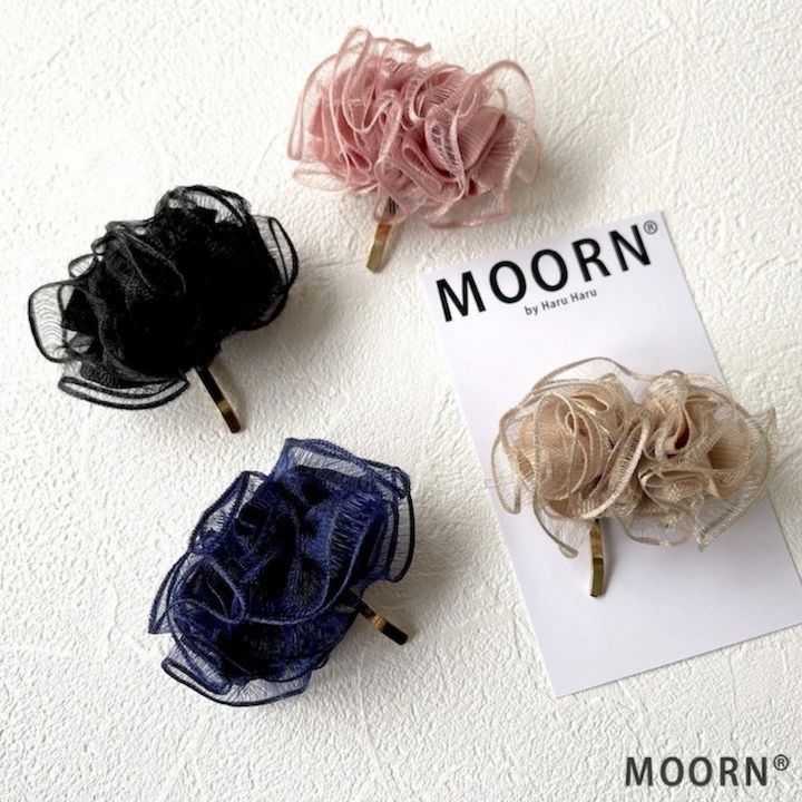 【LINE友だち200円引き対象】【ヘアフック ポニーフック】ボンボン ヘアフック ヘアカフ ヘアカフス ヘアアクセサリー 大人 可愛い ヘアゴム ヘアピン レディース お洒落 おしゃれ 上品 ヘアアレンジ 結婚式 ゲスト パーティー 普段使い 入学式 卒業式【MOORN/モーン】
