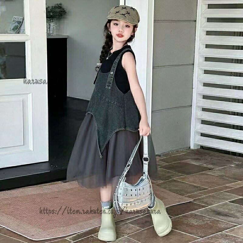 商品説明素材綿、他カラー写真参考サイズサイズ(cm):110 おすすめ身長100-110cm120 おすすめ身長110-120cm130 おすすめ身長120-130cm140 おすすめ身長130-140cm150 おすすめ身長140-150cm160 おすすめ身長150-160cm※計測に付きましては手測りとなりますので 若干の誤差はご了承ください注意1.こちらは海外輸入品です2.モニターの都合上、掲載写真と実際の色が異なる場合がございます。3.生地の特性上、やや匂いが強く感じられるものもございます。4.機械による生産の為、生地の継ぎ目の若干のズレやほつれなど、形やサイズに多少の誤差が生じる場合がございます。また、混紡繊維によって生地の織りに他繊維が混紡している場合もございますが品質上の問題はございません。5.サイズ詳細等の測り方はスタッフ間で統一、徹底はしておりますが、実寸は商品によって若干の誤差(3cm〜5cm )がある場合がございますので、予めご了承ください。6.同じ商品でも“生産時期”や“カラー“により形やサイズに多少の“誤差“が生じる場合もございます。詳しくは商品画像や実寸サイズにてご確認くださいませ。7.簡易梱包封筒に入れただけの梱包で、輸送により商品到着後、包装や商品説明がしわつく場合があります。8.こちらは海外輸入品になりますので、多少の細かな汚れやシワ糸のほつれなどがらある場合がございます。その他大量受注(数十着〜数百着単位)もお受け致しますので、詳しい在庫状況と納期状況など一度ご連絡下さい。キッズ 子供服 セットアップ デニムト キッズ ベビー マタニティ 続々入荷中 110 120 130 140 150 160