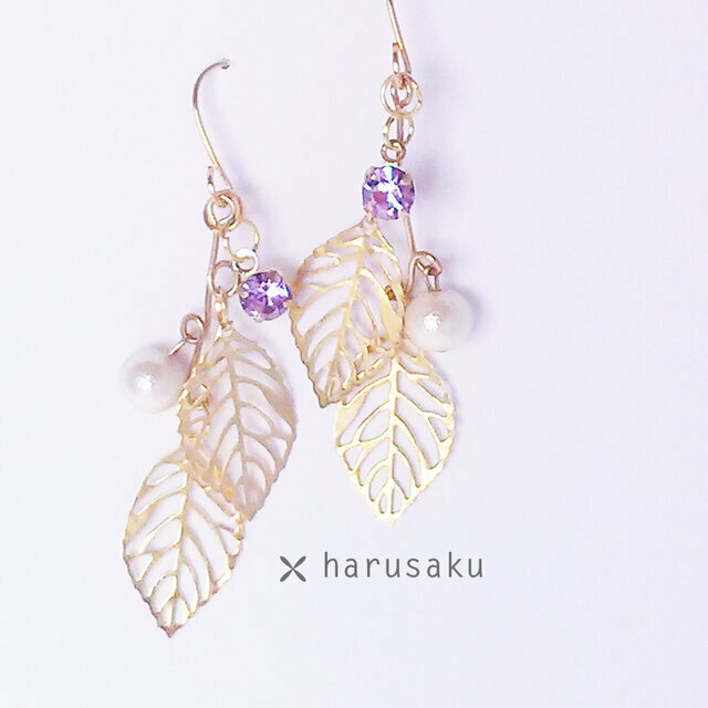 ゆらゆら揺れるリーフ ピアス イヤリング 樹脂フック ノンホールピアス フォーマル 大人かわいい アクセサリー ギフト 結婚式 アクセサリー レディース ウェデ...