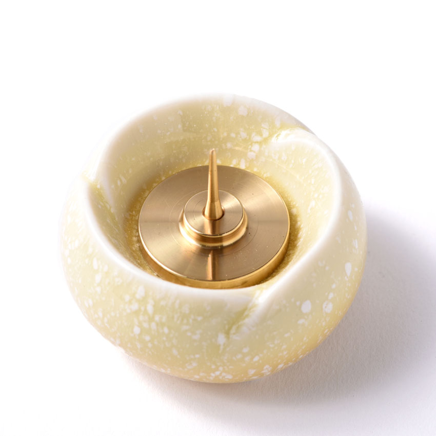 [仏具 単品販売] やわらぎ 火立 [燭台・ロウソク立]真鍮製芯付 ゆず色 (薄めの黄色) 陶器製 国産 モダ..