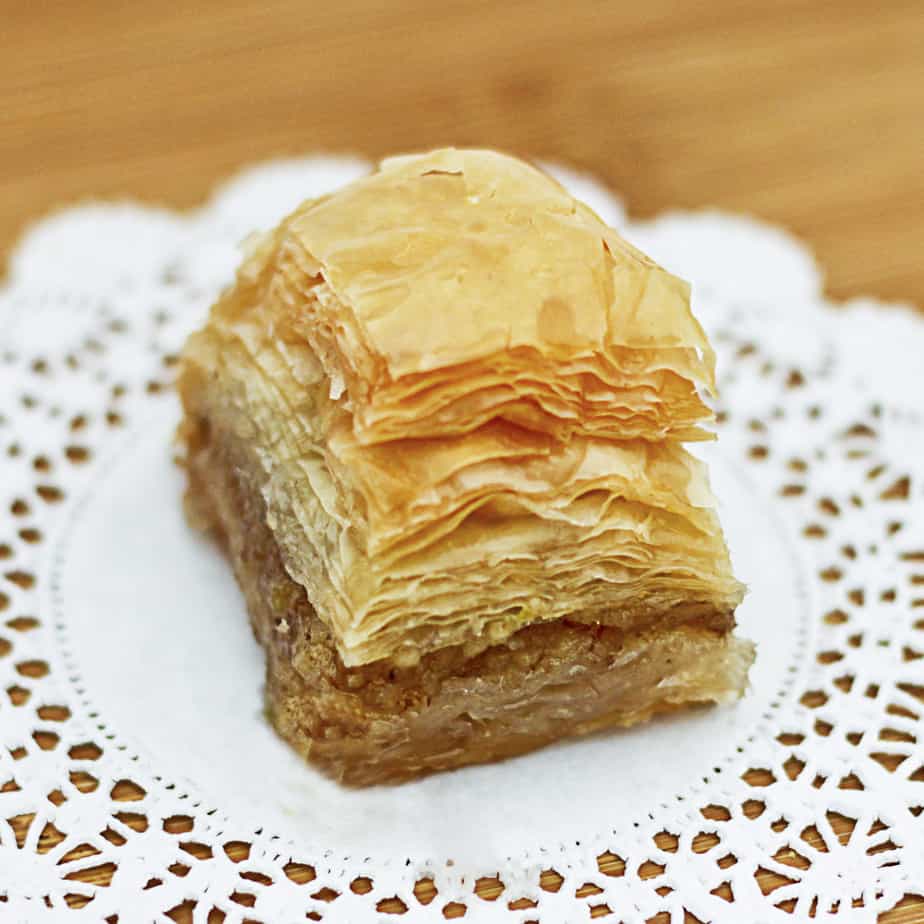 ELIT-トルコのスイーツ　バクラヴァ・クルミ 6個 - 200 GR - ELIT Walnut Baklava 6 pcs (200gr)