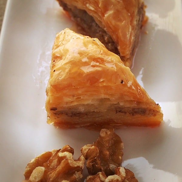 ELITトルコのスイーツ　ドライ　バクラヴァ・クルミ・甘さ控えめ 12個 - 350 GR - ELIT Walnut Dry Baklava less syrup 12 pcs (350gr) 2