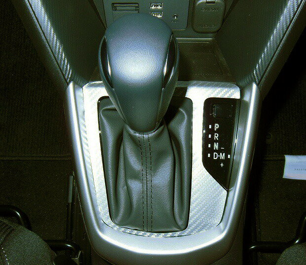 【21％OFFクーポン4-11】カーボンシート ハセプロ マジカルアートレザー シフトパネル マツダ CX-3 DK5FW/AW 2015.2〜 LC-SPMA12