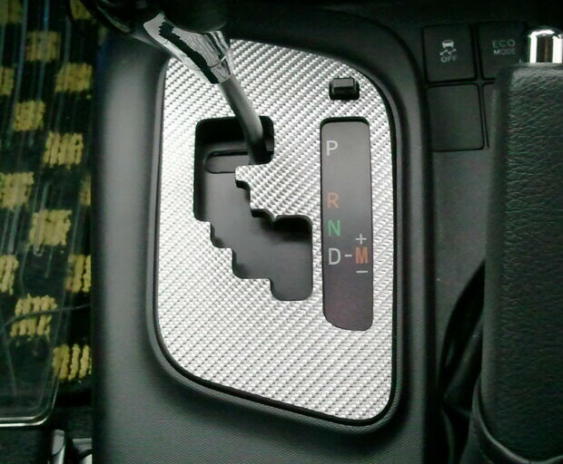 【21%OFFクーポン4-11】カーボンシート ハセプロ マジカルカーボン シフトパネル トヨタ iQ KGJ/NGJ10系 130G シーケンシャルシフトマチック車専用 2008.11〜2016.3 CSPT-15