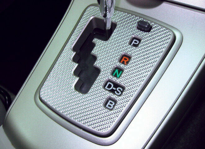 【19％OFFクーポン28-12/1】カーボンシート ハセプロ マジカルカーボン シフトパネル トヨタ カローラアクシオ NZE/ZRE140系 2006.10〜2008.9 CSPT-9