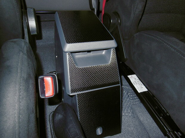 【10％OFFクーポン27-1/5】カーボンシート ハセプロ マジカルカーボン センターコンソール トヨタ ランドクルーザー70 GRJ76K 2014.8〜 CCCT-7