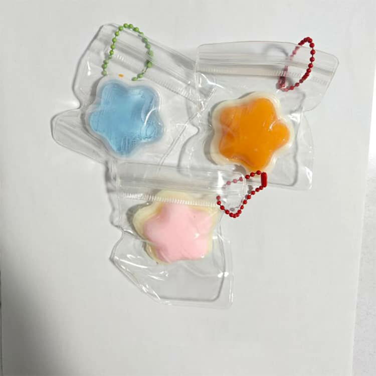 ミニスクイーズ福袋 20点入り 水感スクイーズ キーホルダー ミニサイズ パン 食パ...