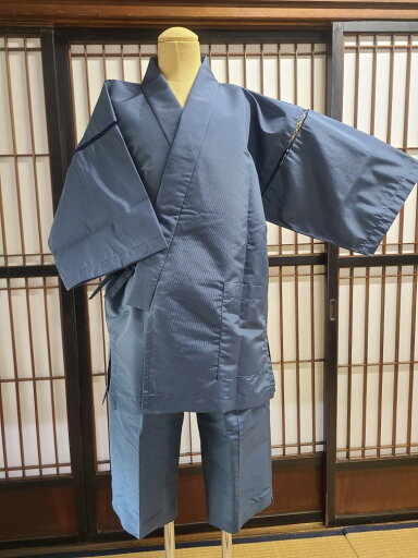 高級甚平/正絹甚平/おしゃれ甚平/甚平/メンズ/単衣/紺色/細縞/無地/数量限定2着のみ!! 高級甚平/正絹甚平/おしゃれ甚平/甚平/メンズ/単衣/紺色/細縞/無地/数量限定2着のみ!!