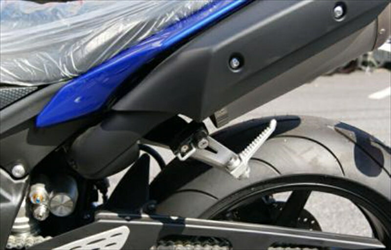 ヘルメット ヘルメットロック ブラック YZF-R1 09-11Y303-1524 4934154192297取寄品