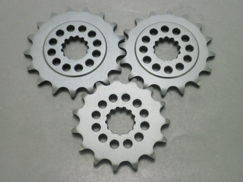 バイク用品 駆動系SUNSTAR サンスター フロントスプロケット 520-15T GSX-R750・600(520con) SV1000・S(国内)(520con)など39615 4562116116564取寄品 セール