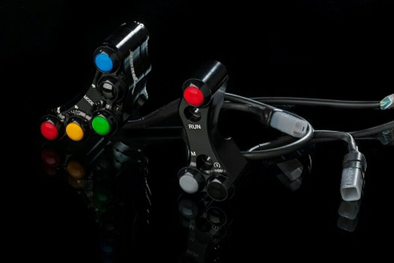 電装系 スイッチパネル アクセル側 右/R YZF-R1 15-16PLD03 4550255010195取寄品