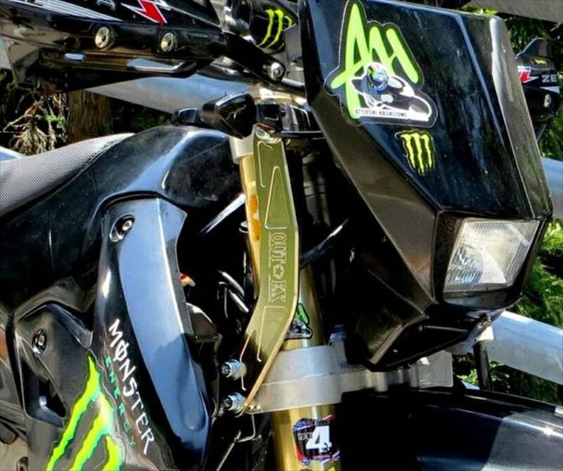 バイクパーツ ハンドルアウテックス ステアリングステムスタビライザー SS7-GOLD 4550255597061ゴール..