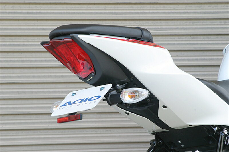 バイクパーツ 外装アディオ フェンダーレスキット スリムリフレクター付 BK41312 4582437432365GSX-S125 DL32B 17-/GSX-R125 DL33B 18