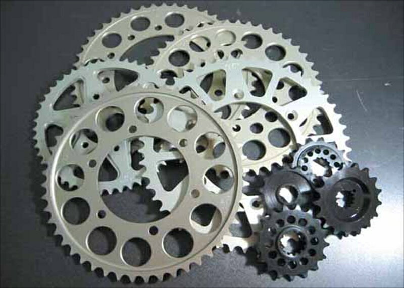 バイクパーツ 駆動系SUNSTAR(サンスター スプロケ) フロントスプロケット スペーサーツキ オフセットS5H7-184570011714716