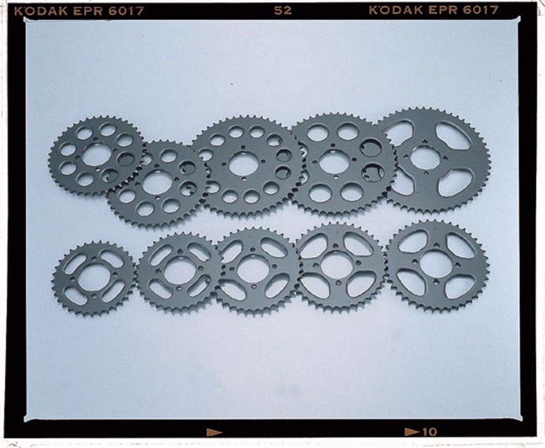 バイク用品 駆動系KITACO キタコ リアスプロケット 420-38T モンキー6V 12V535-1083338 4990852064090取寄品