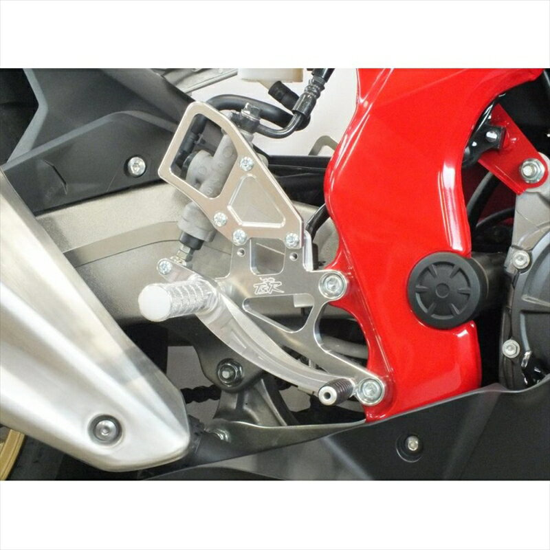 バイクパーツ ステップテクニカルスポーツレーシング 2ポジション ステップキット5002P-M51-C1SV0 4550255696504CBR250RR20- 2BK-MC51 SLV