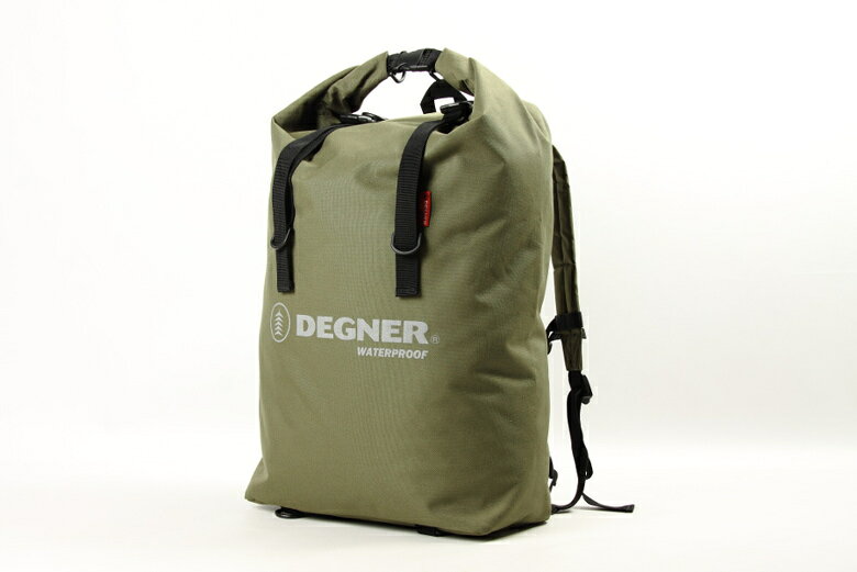 【DEGNER(デグナー)】デグナー マルチレインバッグ KK(カーキ)■カタログ品番：P071-5505■メーカー品番：NB-12■JAN：4524486067143適応車両：KK（カーキ） ◆カラー：カーキ ◆素材：ポリエステル・PVC ◆サイズ：縦50×横34×幅18(cm) ◆容量：30L 【取付け、ご使用時の注意点】 ※経年変化やご使用による製品の劣化・損耗は避けられません ※耐久性には十分考慮しておりますが、過度な負担をかけたり使用方法が適切でない場合破損する恐れがございます ※製品本体及びその付属物が車体と干渉することにより、車体に傷がつく恐れがあります ※熱くなったエンジン・マフラー等に製品が接触したり熱にさらされ続ける事で、溶けたり、穴が開いたり、硬化する恐れがありますので、十分注意してお使いください 画像注意書き ： 画像はカモ（CAMO）です 画像はマリンカモです 画像はマリンカモです 画像はマリンカモです ■商品分類：バイクパーツ、オートバイパーツ（モーターサイクル） ■カテゴリ：車、バイク、自転車 ＞ バイク ＞ バイク用バッグ ＞ シートバッグ、リアバッグ ■対象：男性(メンズ)、女性(レディース) ■キーワード：ツーリング(ロングツーリング)、通勤、通学 ※号機番号と適応車種を必ずご確認のうえ、ご注文くださいますようお願い致します。ご不明点等は、ご注文前にお問合せください。 ※掲載商品と実際の商品との色合いが異なる場合がございます。ご了承の程、宜しくお願い致します。 ※商品は予告なく仕様の変更や販売を終了している場合がございますので予めご了承下さい。 ※画像は装着画像や塗装済みのイメージ画像の場合がございます。 ※画像に含まれる、小道具等は商品には含まれておりません。 ※画像は装着イメージです。車両本体は商品に含まれておりません。