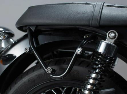 バイク用品 エスダブリューモーテック SWモーテック SLCサイドキャリア(右) TRIUMPH BONNEVILLE T100 SE THRUXTON900 -15 SCRAMBLER -19HTA1150911000 4538792859729取寄品 セール