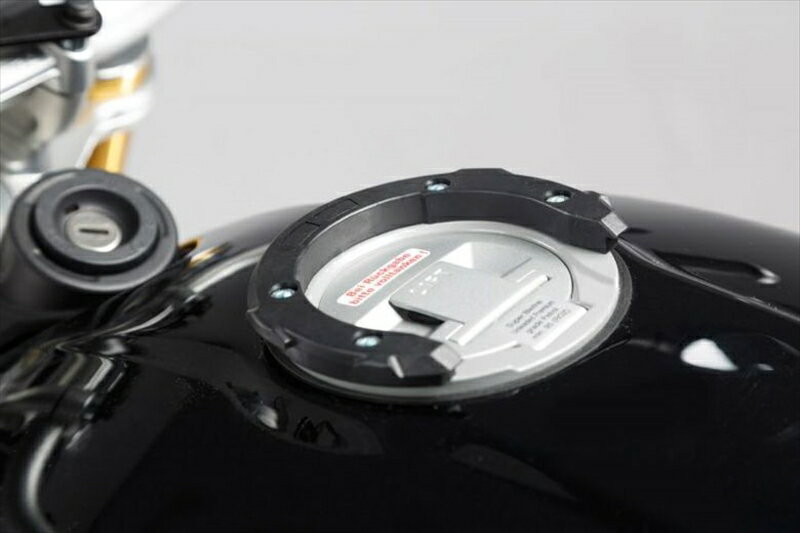 バイク用品 エスダブリューモーテック SWモーテック EVOタンクリング BMW 穴無TRT0064012701/B 4538792863443取寄品 セール