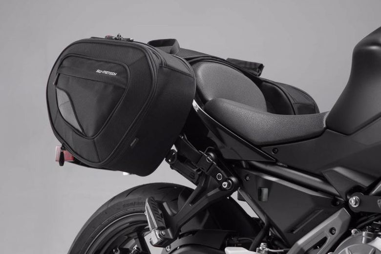 バイク用品 エスダブリューモーテック SWモーテック BLAZE サドルバッグセット ハイver Z650 16-BCHTA0874011401/B 4538792239903取寄品 セール